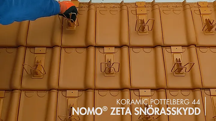 NOMO® Zeta - montering på Koramic Pottelberg 44 falsat taktegel